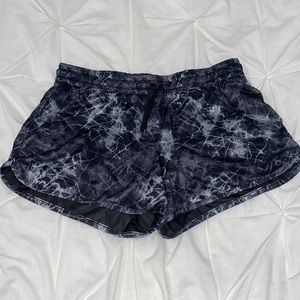 Juniors shorts size L
